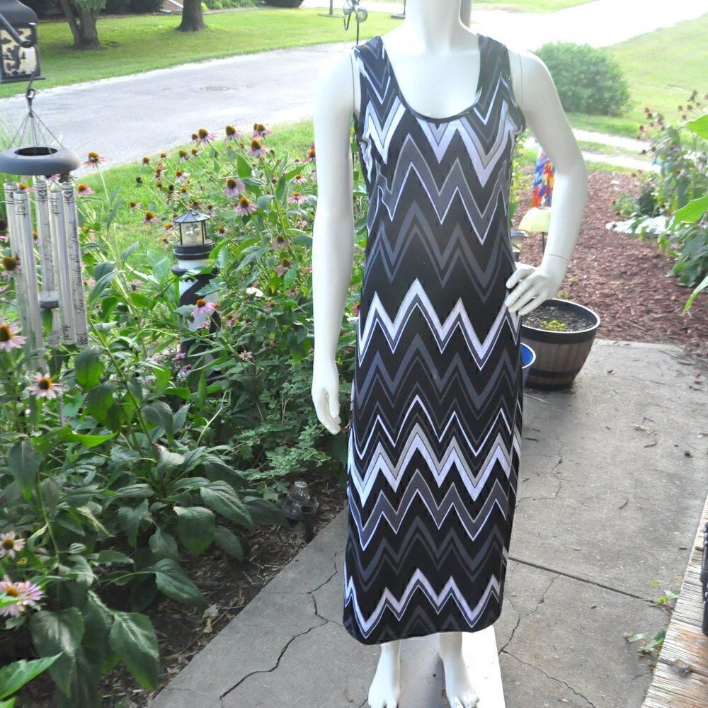 2/$10 Jon & Anna Size Small Long Sleeveless Dress MUST BUNDLE FOR THIS PRICE